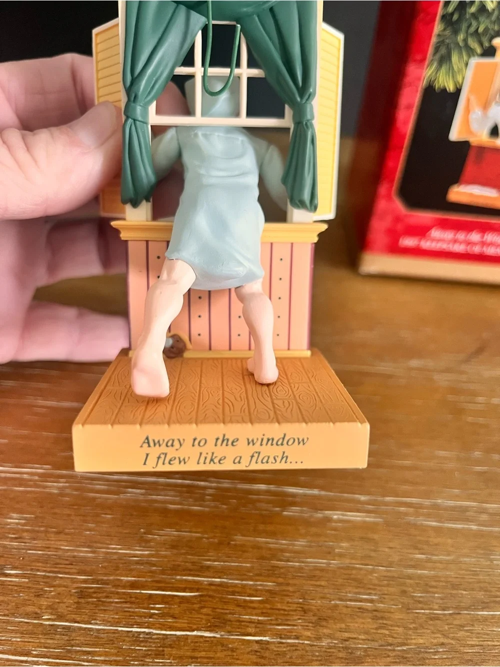 Hallmark 1997 AWAY TO THE WINDOW ‘Twas The Night Before Christmas Ornament